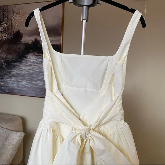 HOUSE OF CB 'Florianne' Ivory Bow Mini Dress NWOT size M - Picture 11 of 14
